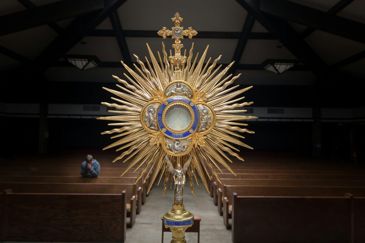 monstrance for adoration